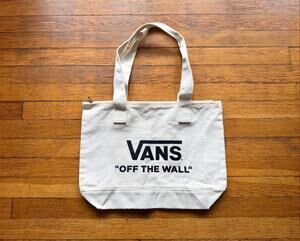 VANS ‘Off The Wall’ Zippered Canvas Tote (NWOT)